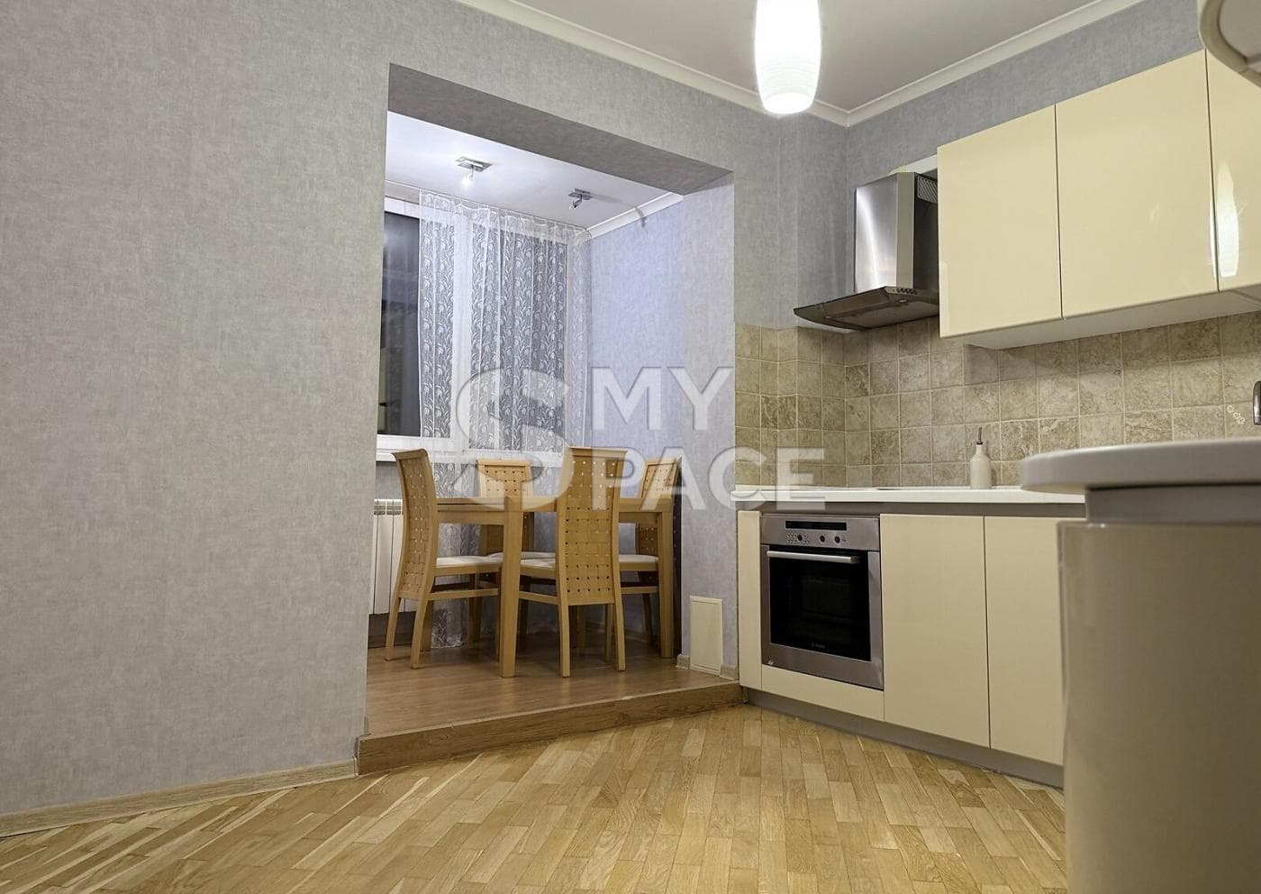 Новаторів 22В