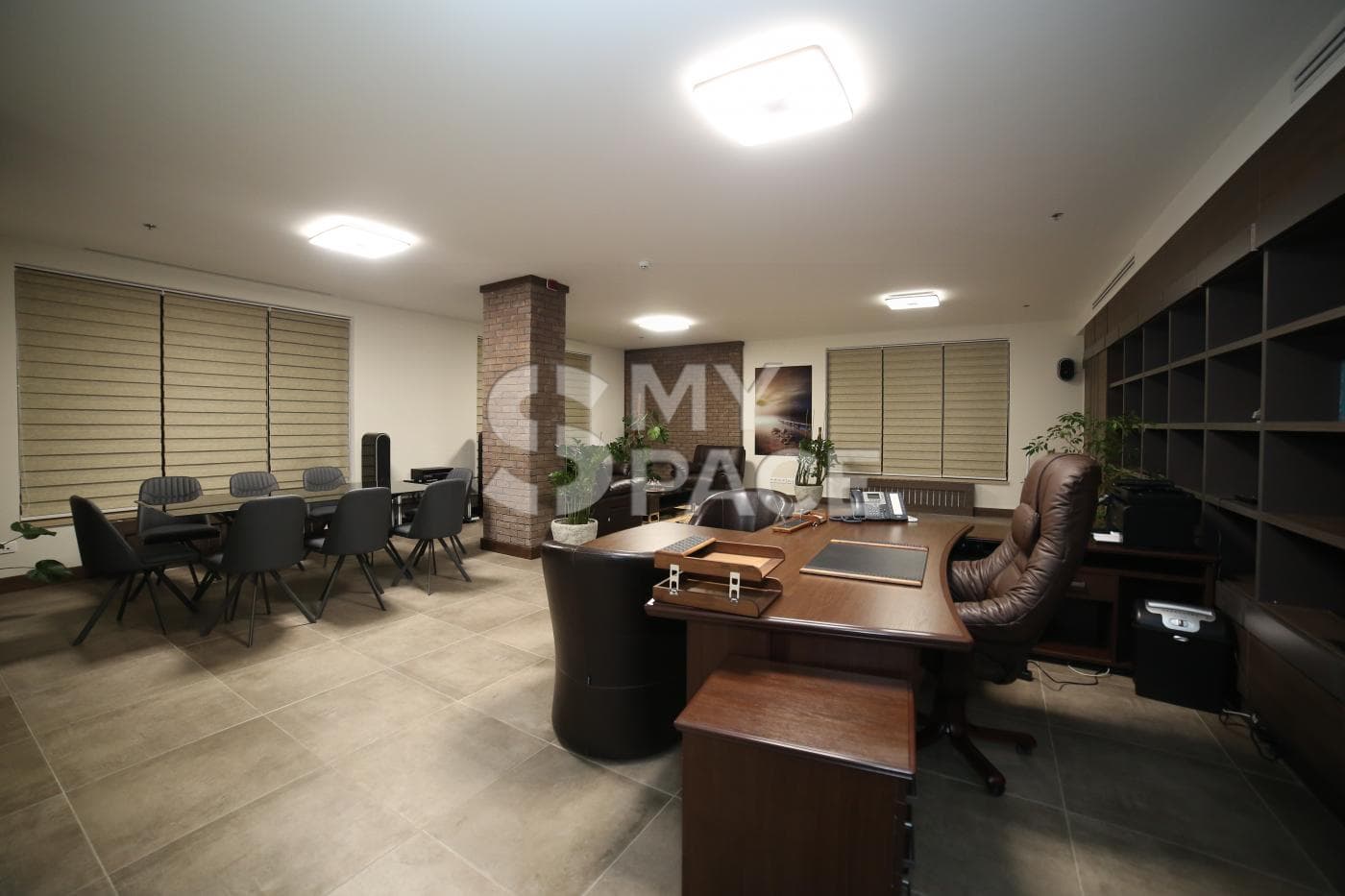 Вул. Пирогова 2/37б "Arch House" Н/Ф 250 м2
