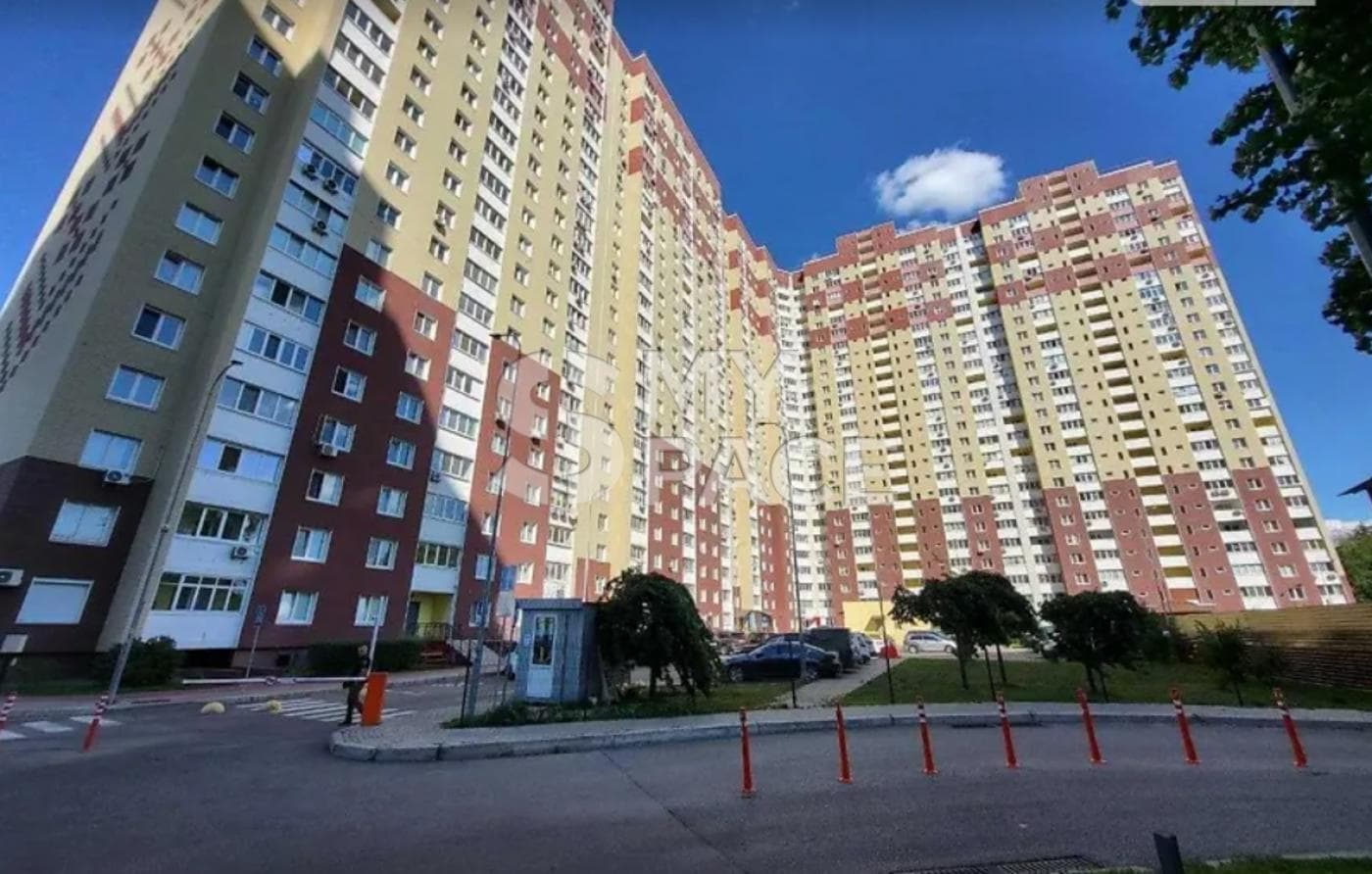 пр-т Академіка Глушкова 9е, ЖК Акцент