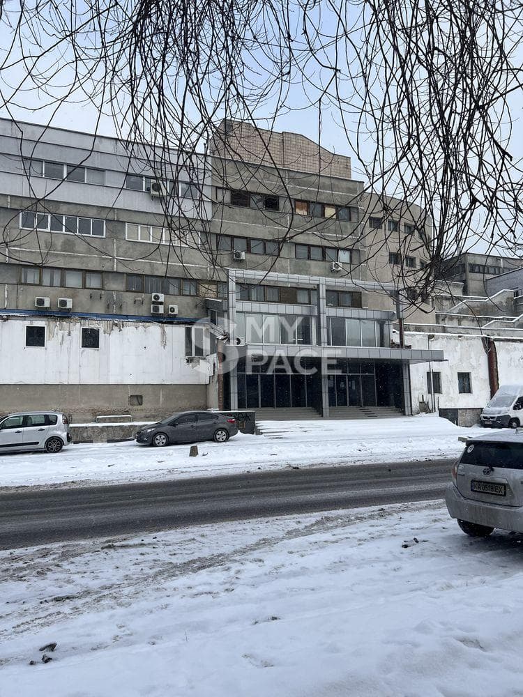 вул. Залізничне шосе, 21