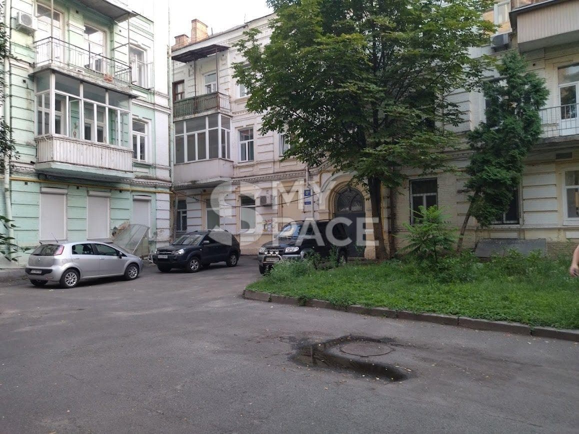 вул. Січових Стрільців, 5б, 68 кв.м.