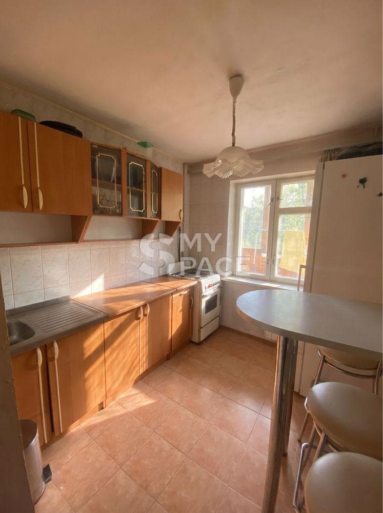 Квартира 40м2 Кловський узвіз, 2 / Печерськ, Арсенальна, Центр
