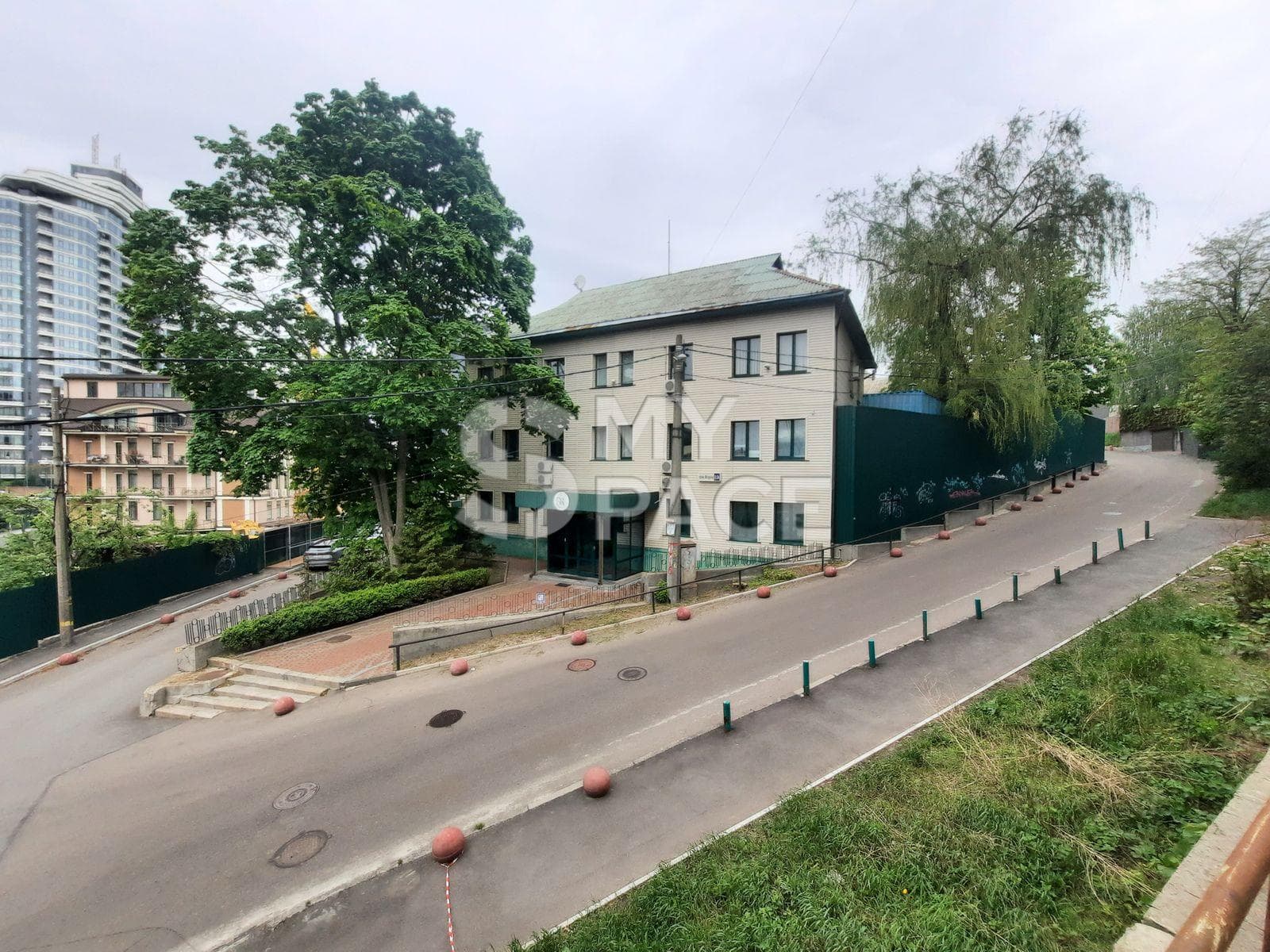 провулок Болсуновський, 3/2А