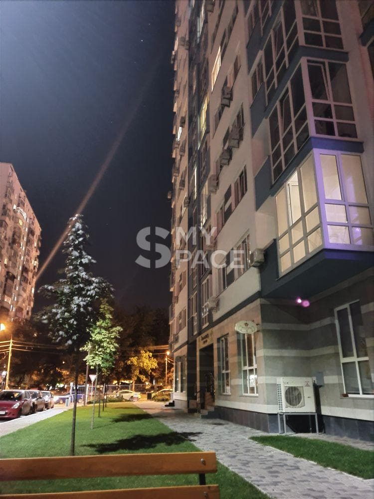 ЖК Олександрія, вул. Патріарха Мстислава Скрипника (Миколи Островського), 48а