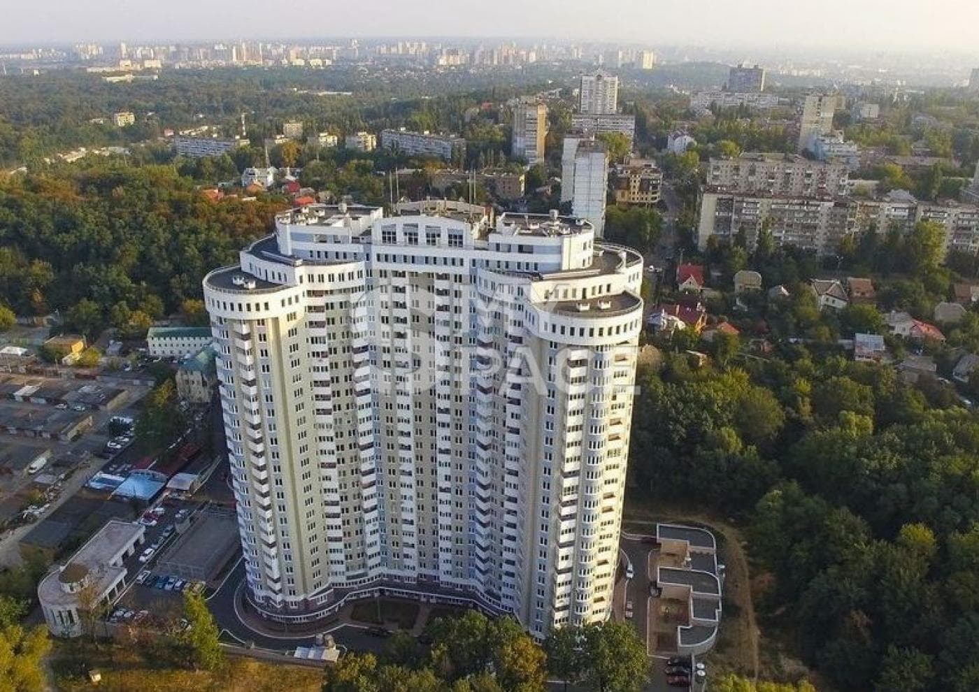 ЖК Сирецький бояр, вул. Ризька, 73г