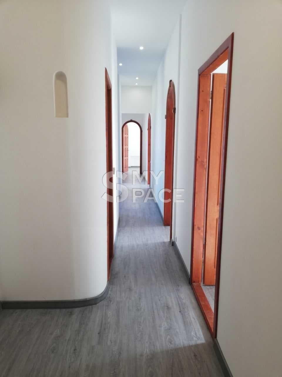вул. Паторжинського, 4