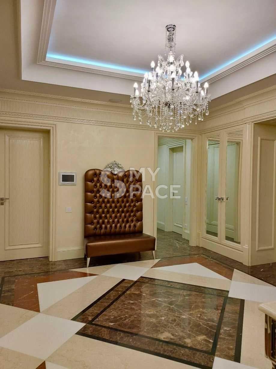вул. Михайла Грушевського, 9А