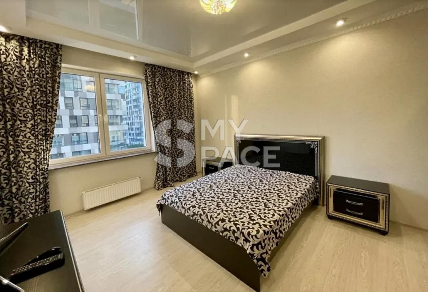 Клубний будинок Chelsea Tower, вул. Ділова, 4