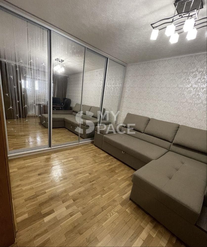 Vul. Vyshniakivska, 7a