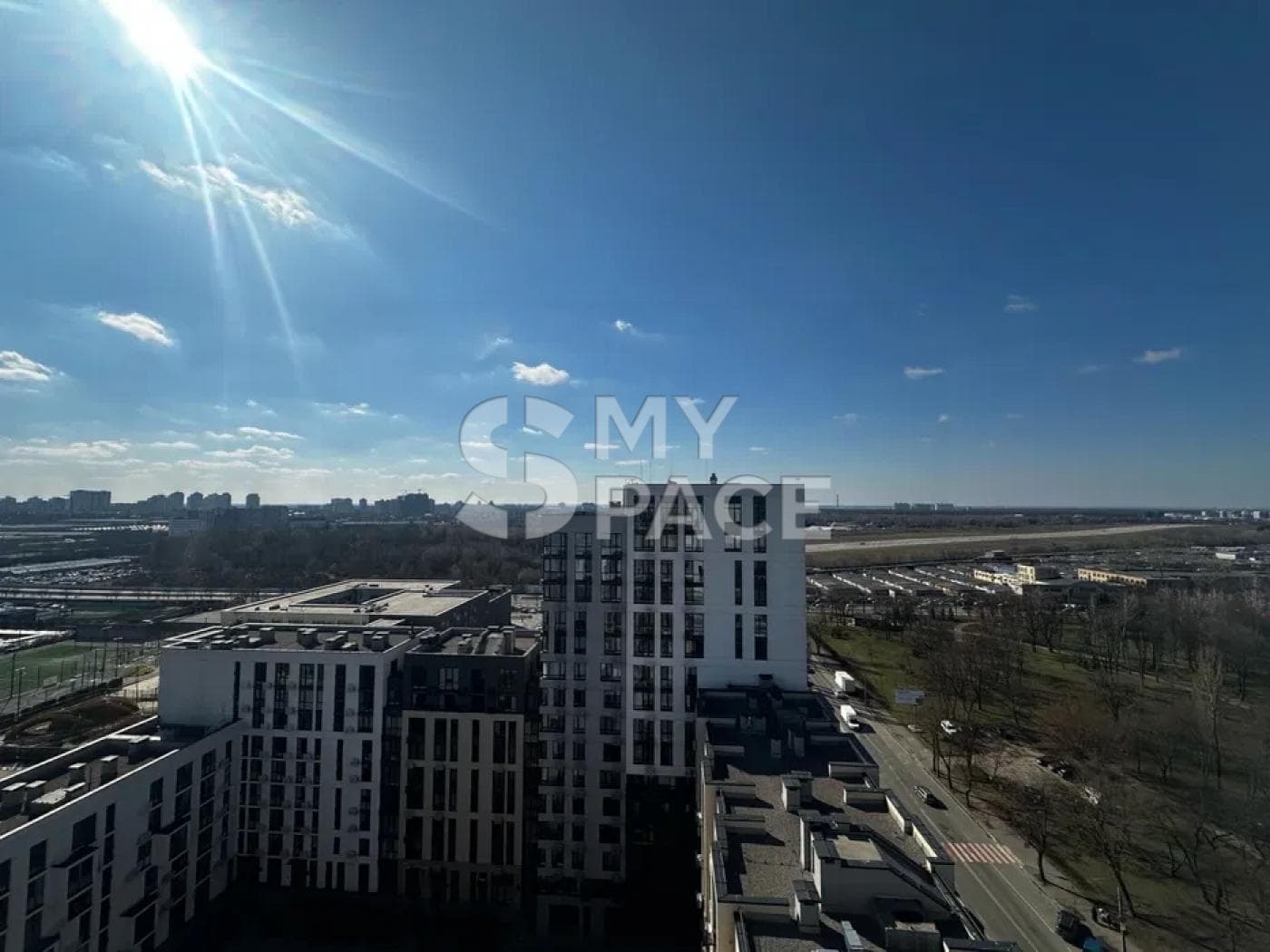 ЖК Файна Таун, вул. Салютна, 2