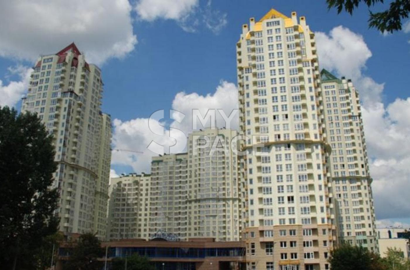 вул. Мокра 16, ЖК Пори року