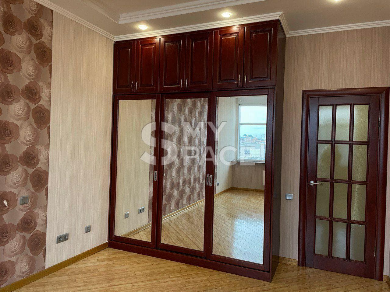 вул. Богдана Хмельницького, 41