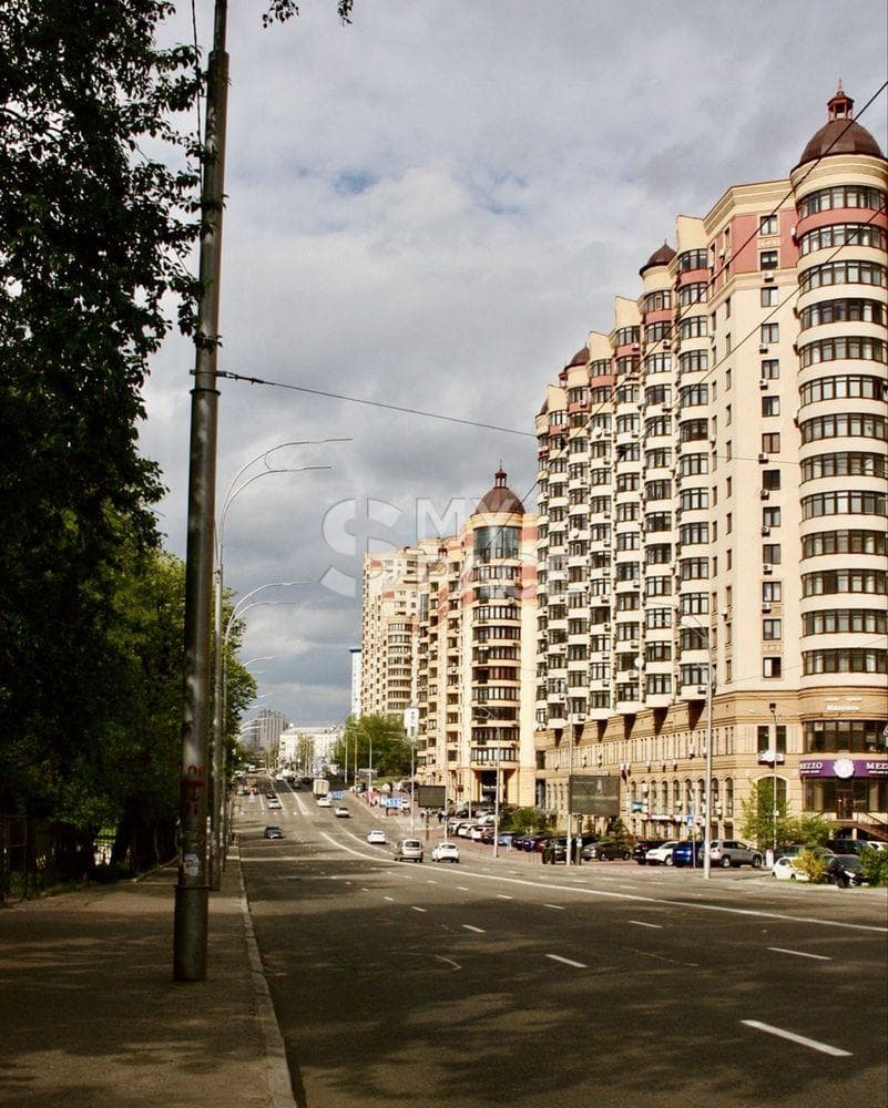 вул. В. Чорновола 20