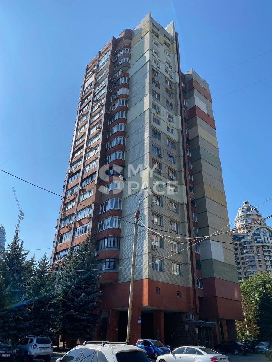 Вул. Старонаводницька, 8-А