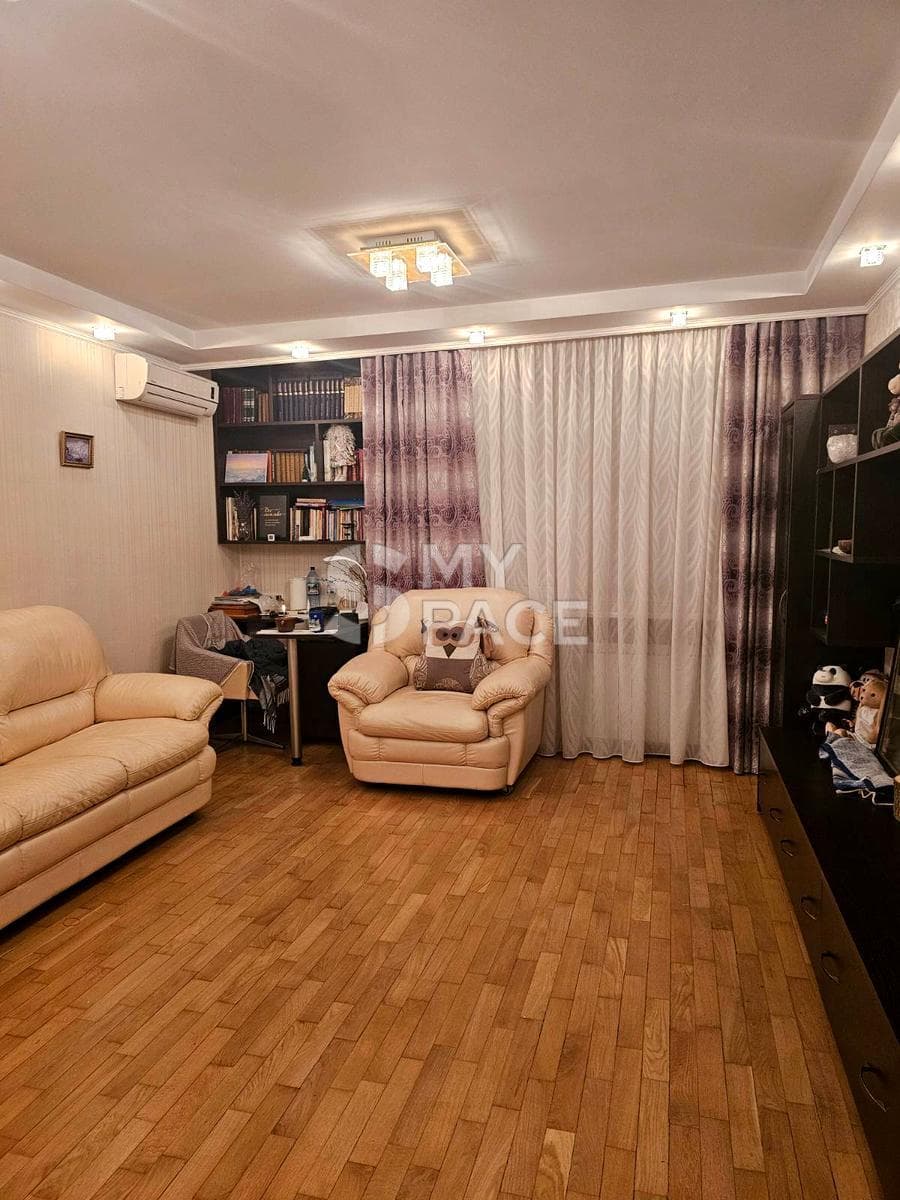 vul. Kazymyra Malevycha, 83