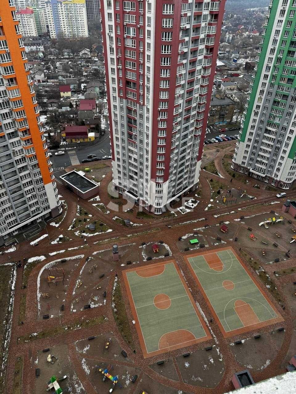 Вул. Каховська, 60