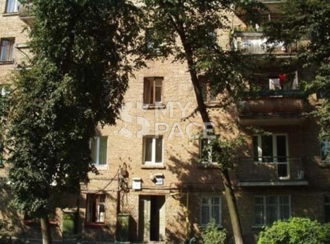 вул. Назарівська, 7