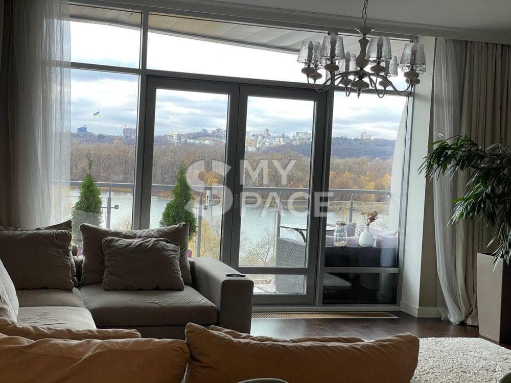 Видова квартира 118м2 в Riviera riverside, Окіпної 18 Лівобережна