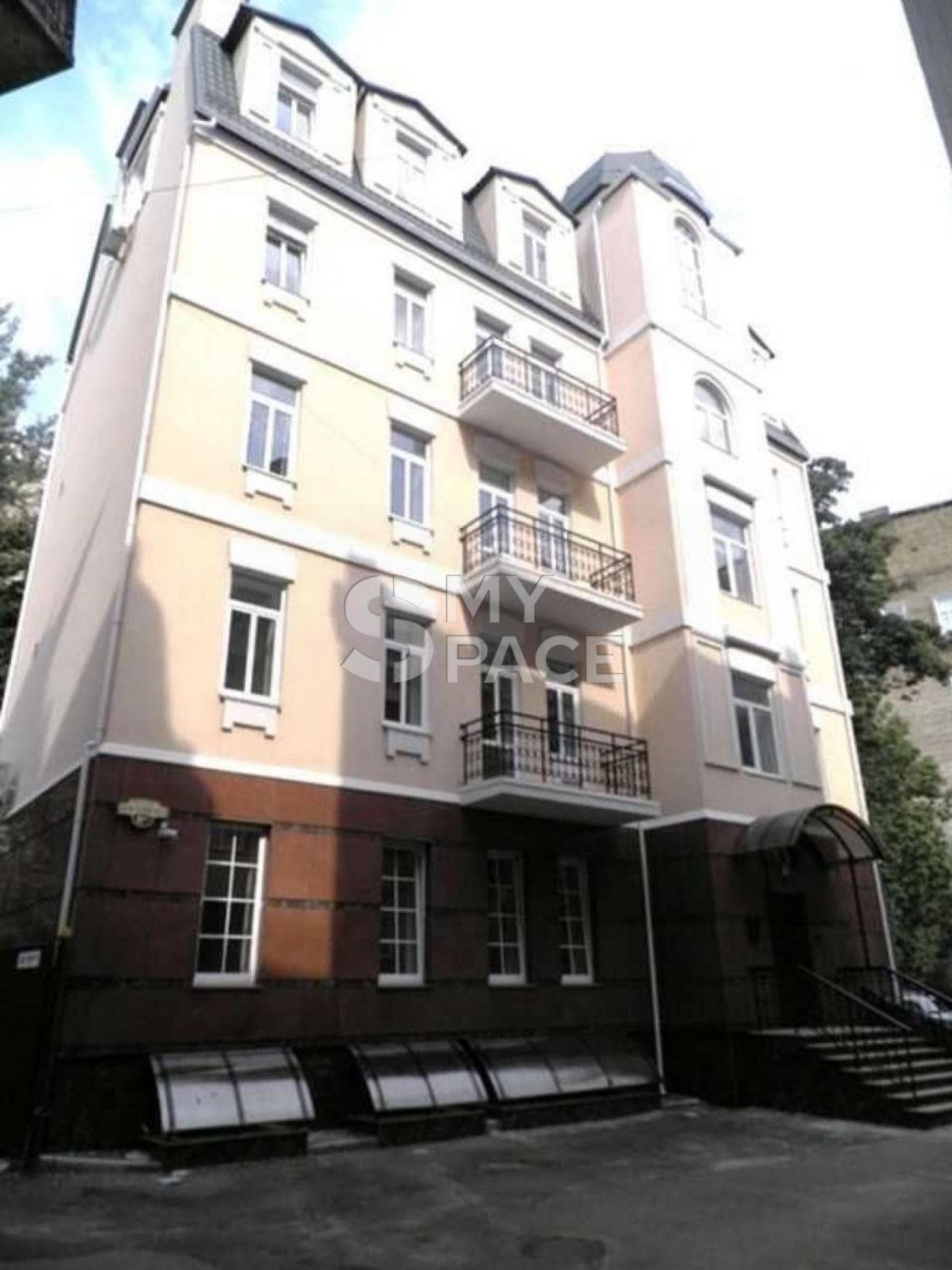 Ярославів Вал 8б Офіс 670 кв.м.