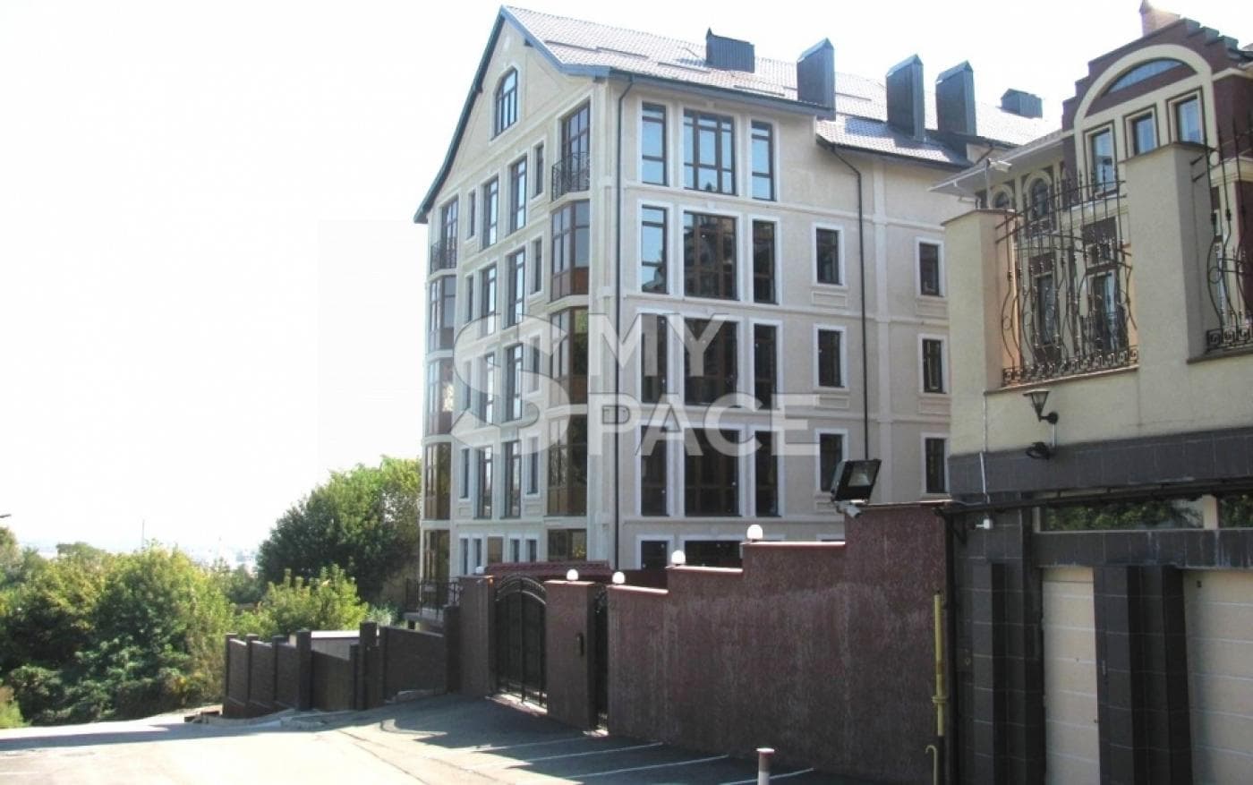 вул. Лук'янівська, 21б