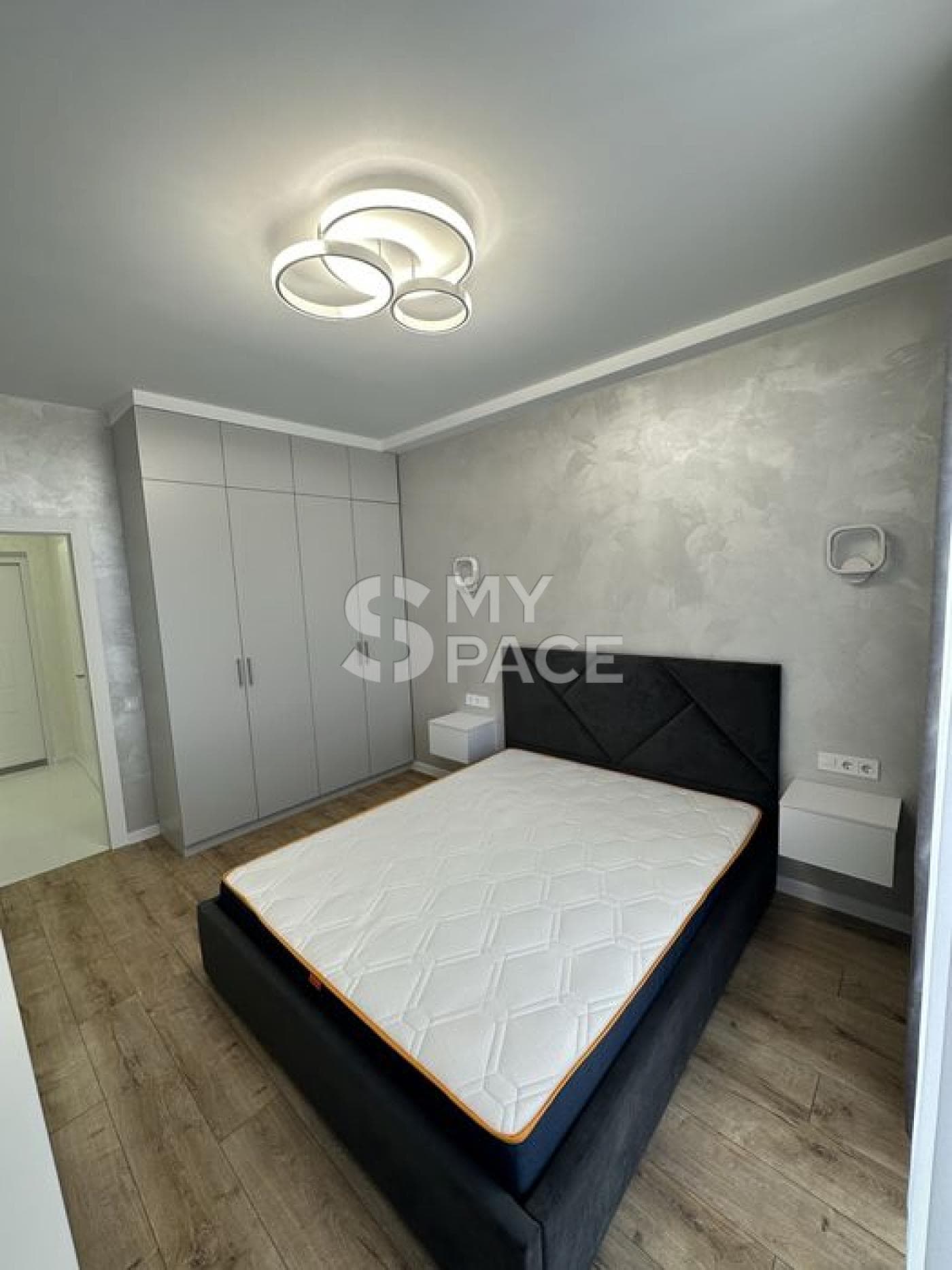 Продаж / Квартира / Максимовича Михайла, Голосієво, Киев