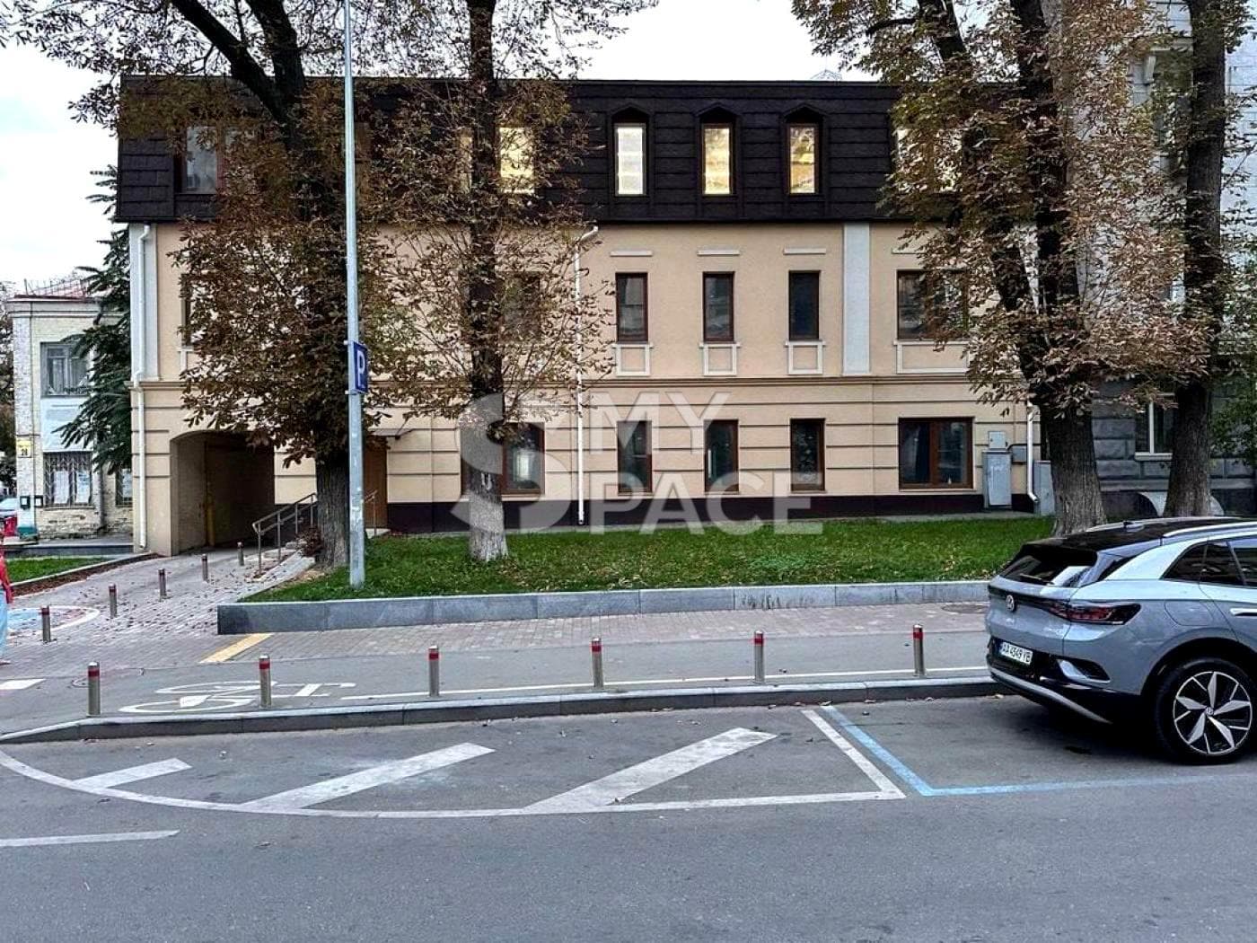 Терміново будівля Золоті Ворота Університет Б. Хмельницького без%