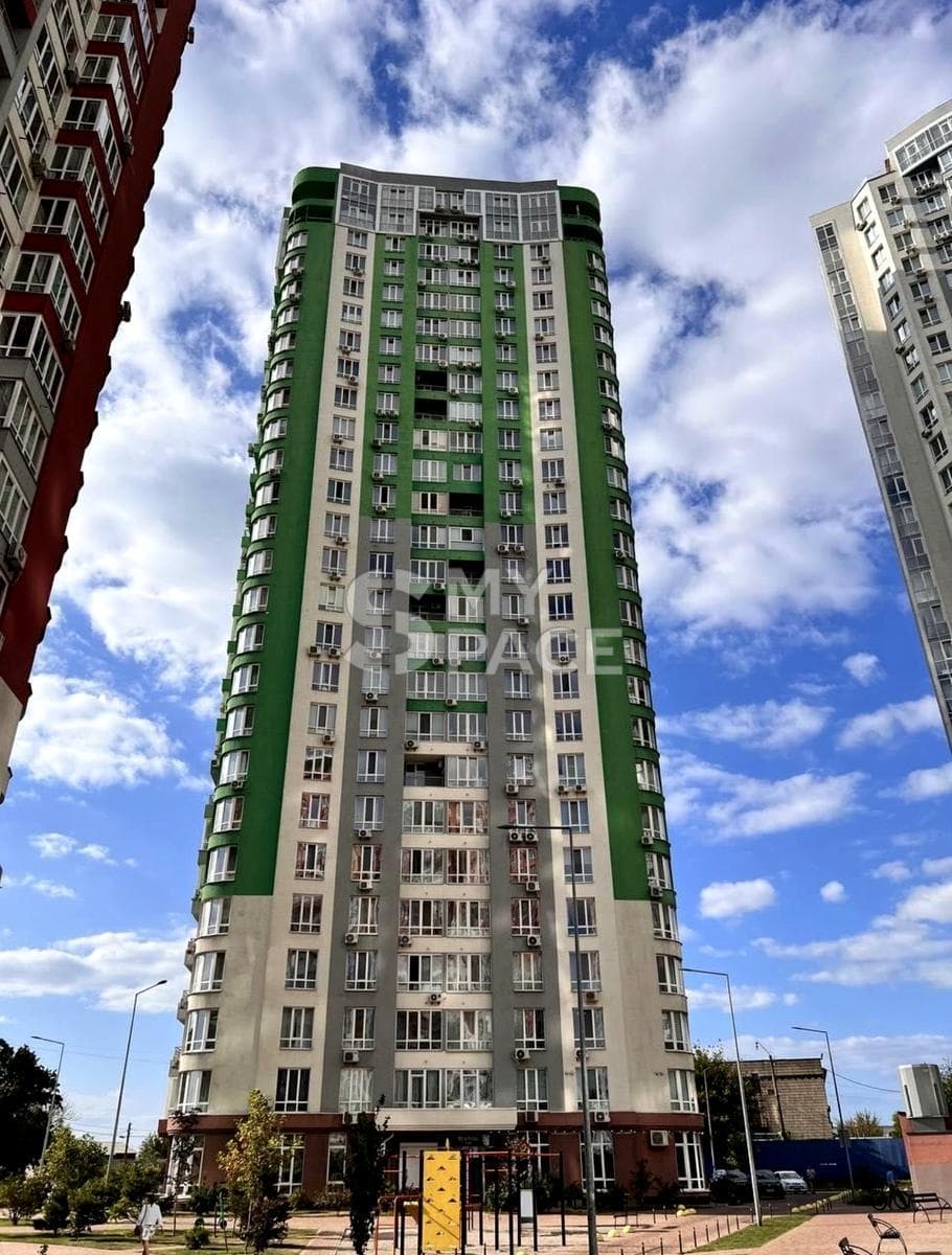 ЖК Каховська, вул. Каховська, 62-А