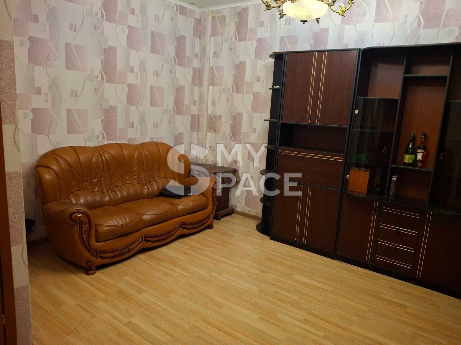 вул. Гарматна, 18