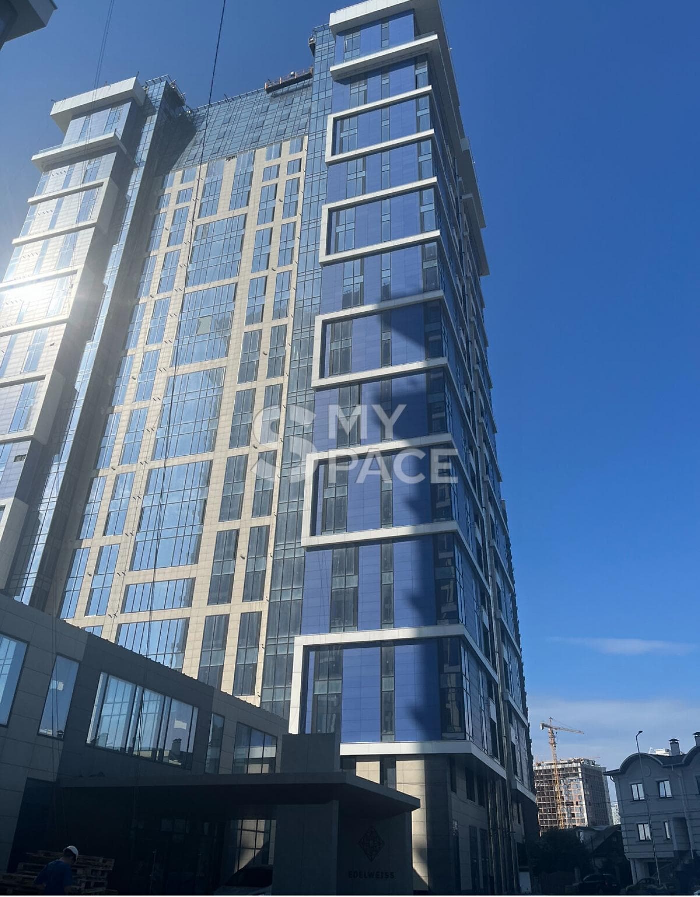 ЖК Edelweiss House, вул. Звіринецька, 70а