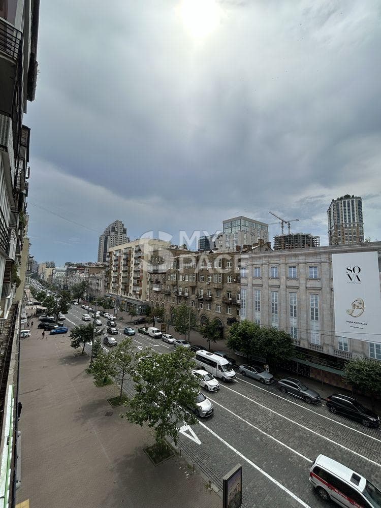 вул. Велика Васильківська, 45