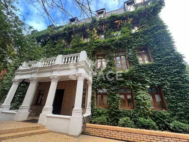 Оренда офісу 750м2, вул. Жилянська, 72-А