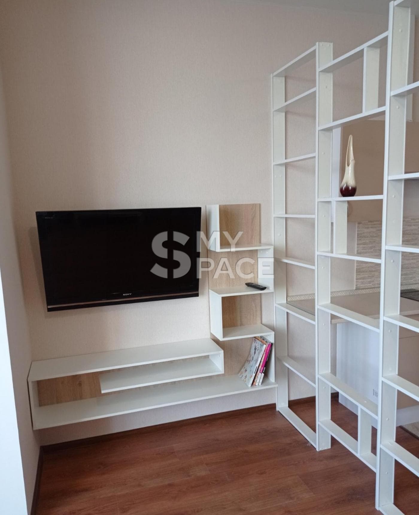 RC Henesi House, vul. Nahirna, 16