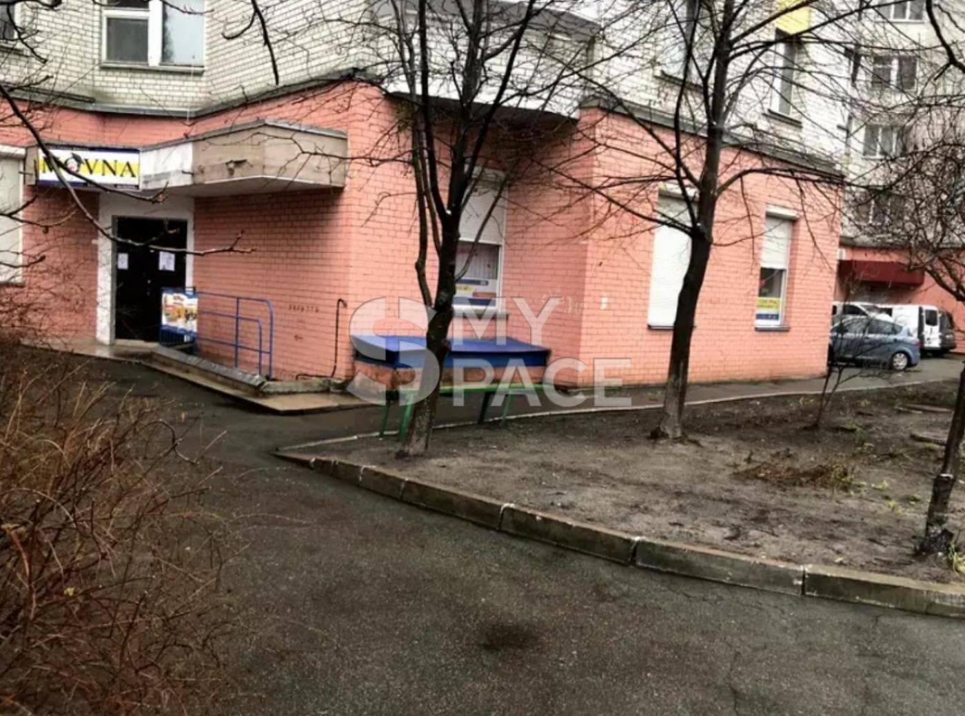 vul. Simʼi Steshenkiv, 3