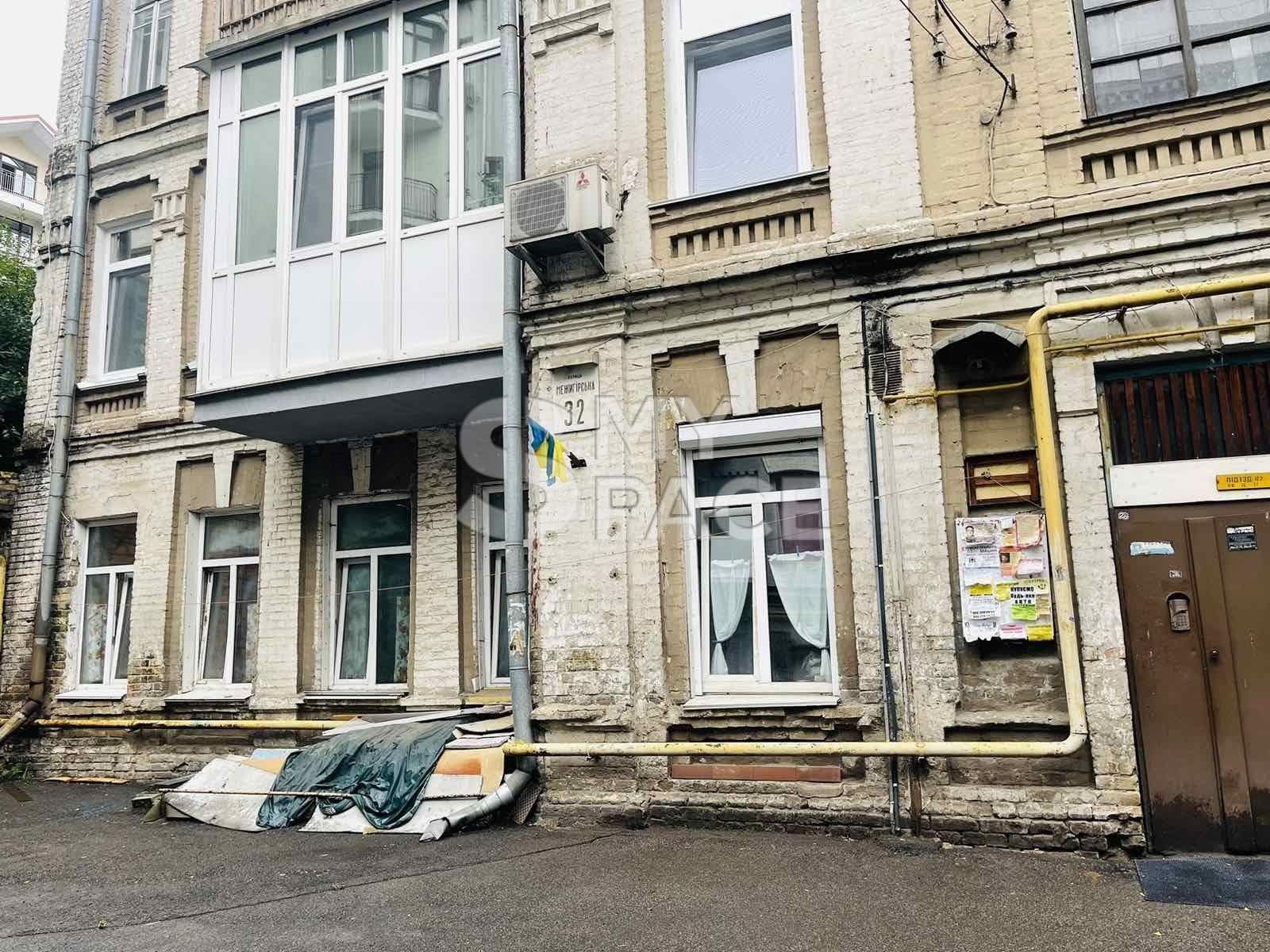 Вул. Межигірська, 32