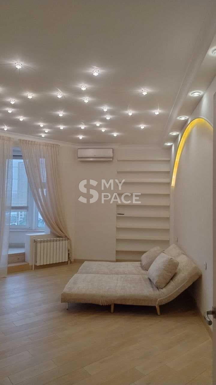 Деміївська 13