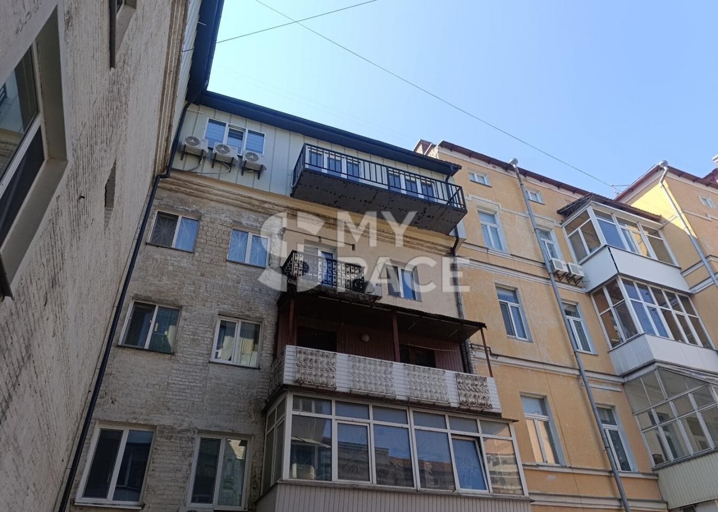 Вул. Велика Житомирська, 16