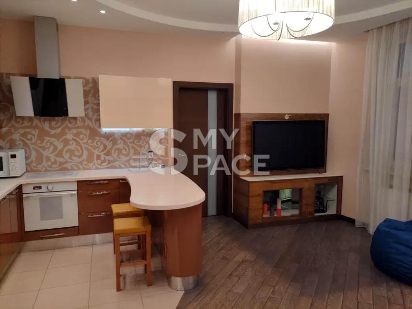 вул. Старонаводницька, 6б