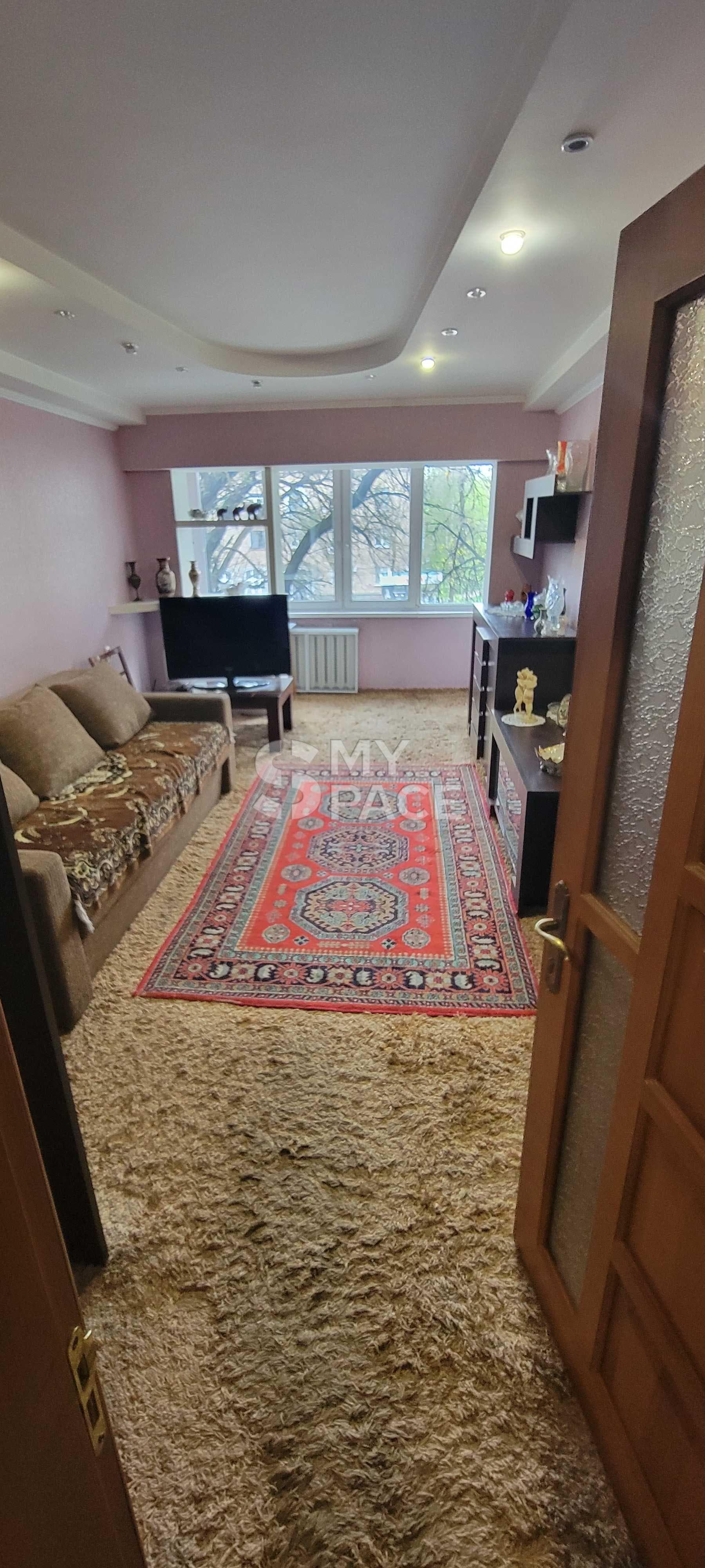 вул. Васильківська, 8