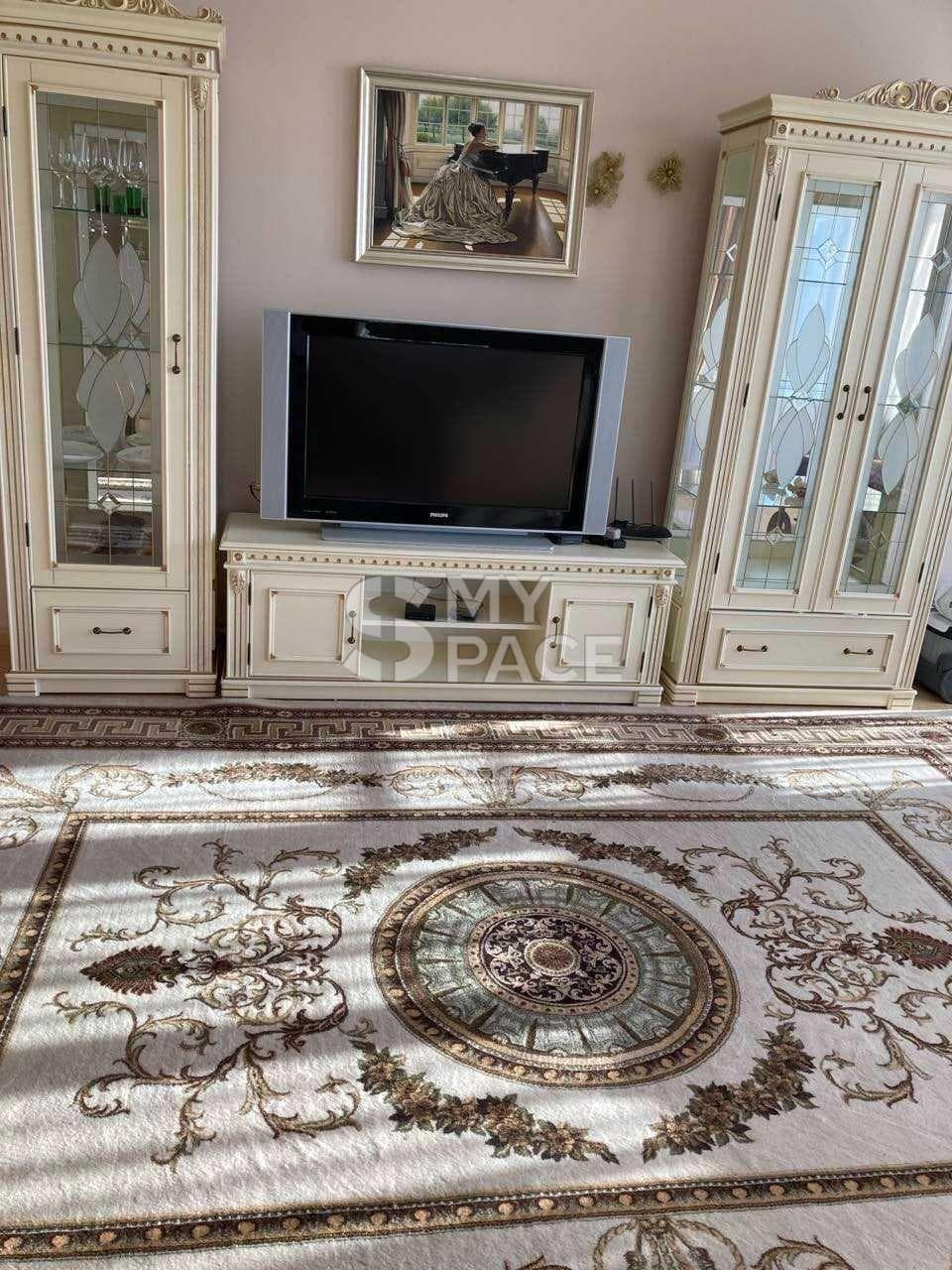 Вул. Кловський узвіз, 5