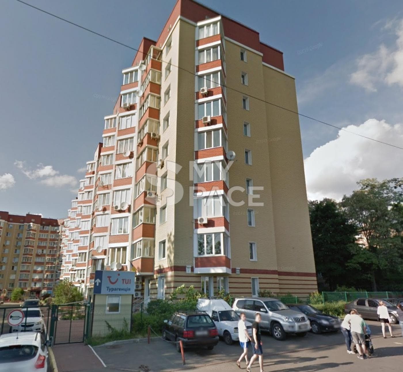 вул. Салютна, 1Б