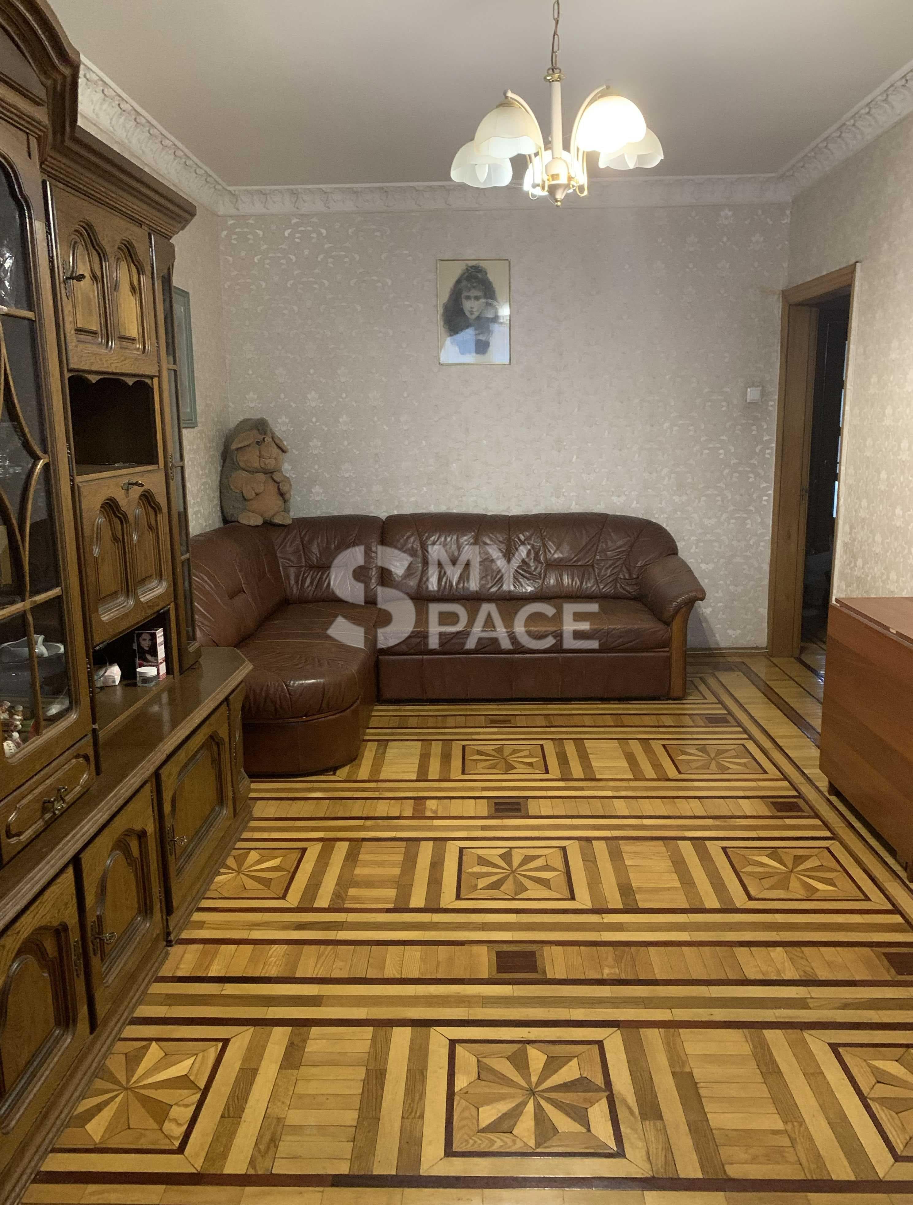 Вул. Райдужна, 65