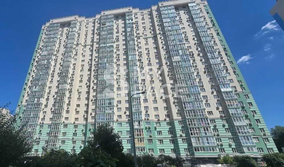 ЖК «Паркові Озера», вул. Воскресенська, 18