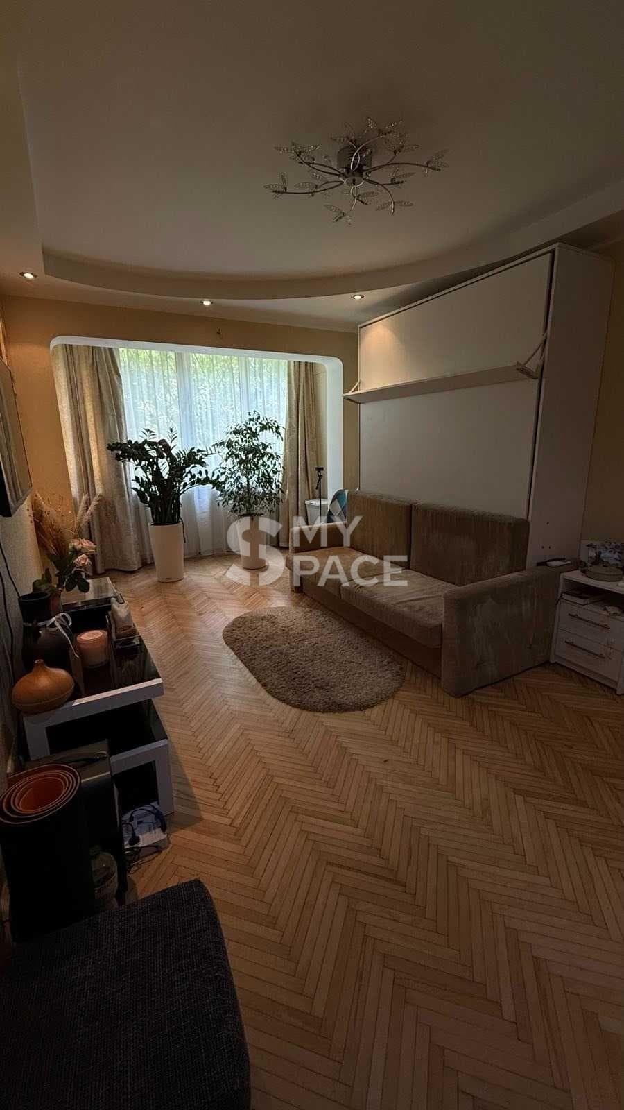 вул. Юлії Здановської, 30/2