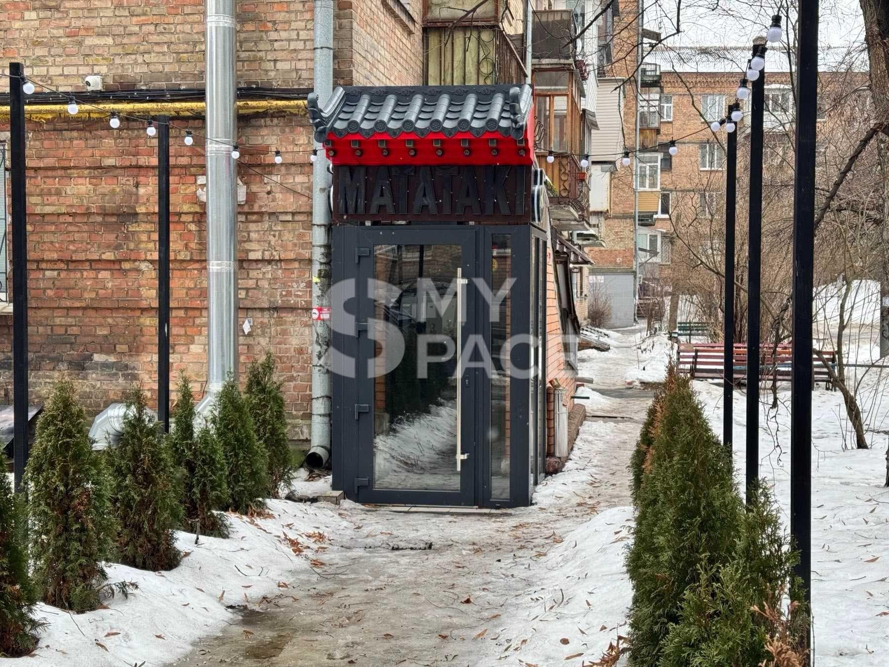 вул. Джона Маккейна, 35А