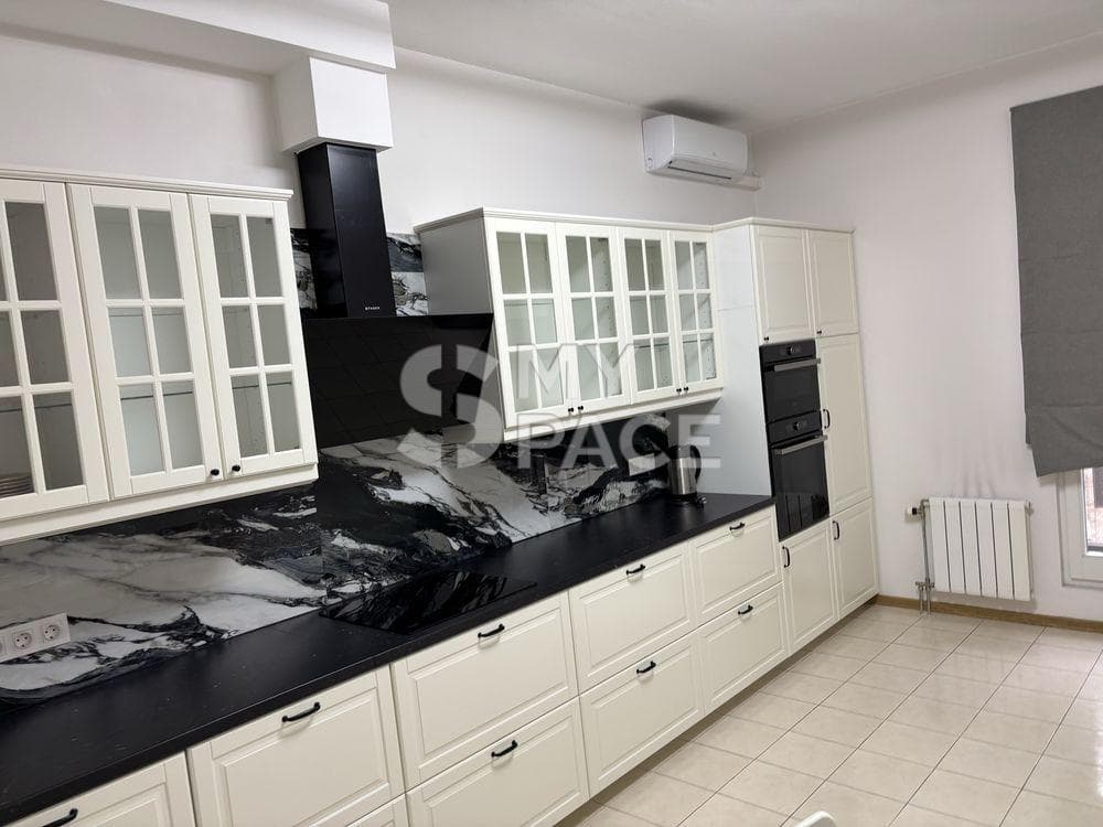 вул. Бульварно-Кудрявська, 36