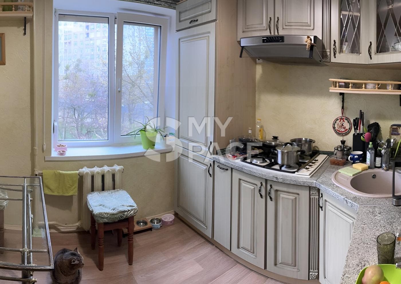 Вул. Бориса Мартоса 6