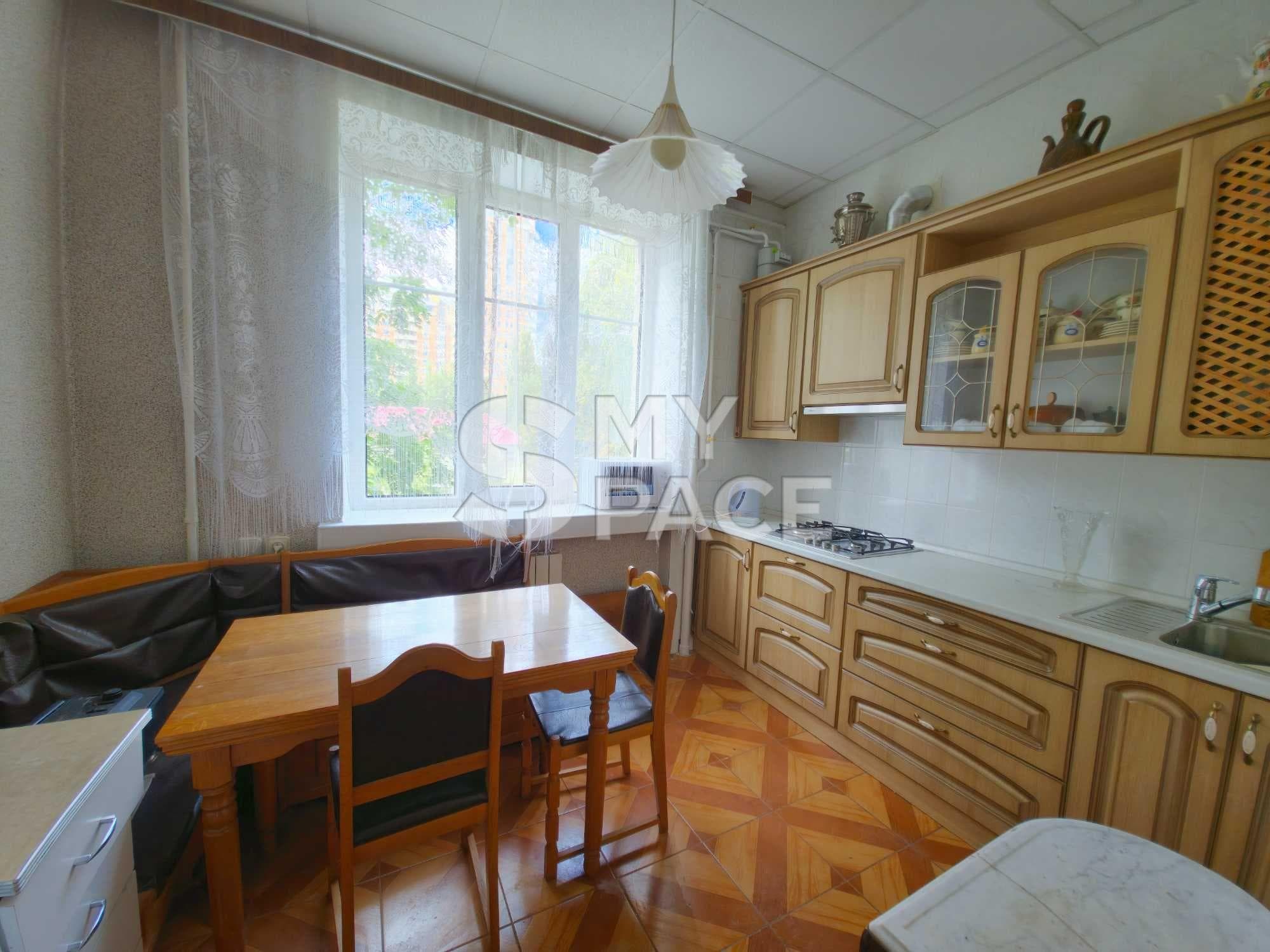 Продаж 2-кім.квартири Арсенальна 17