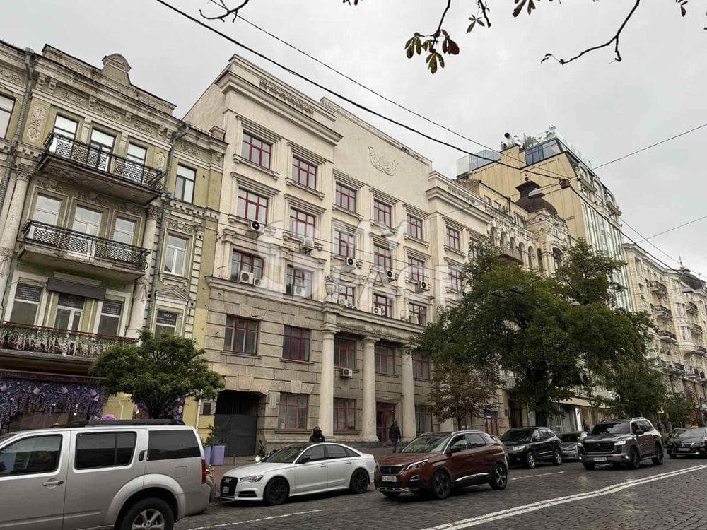 вул. Богдана Хмельницького, 38